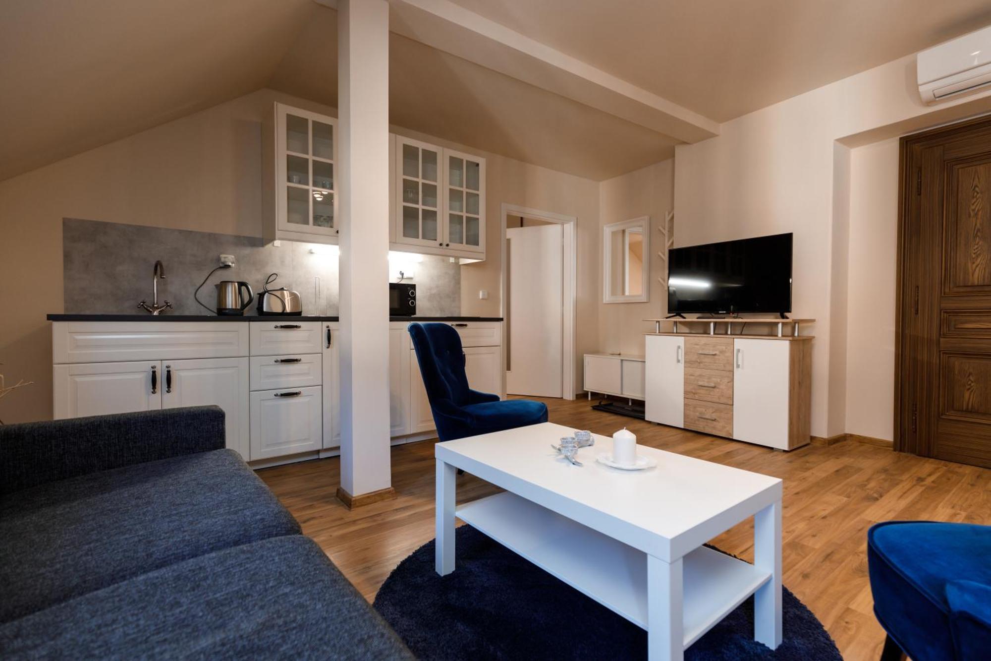 Apartments Menuet Karlovy Vary Habitación foto